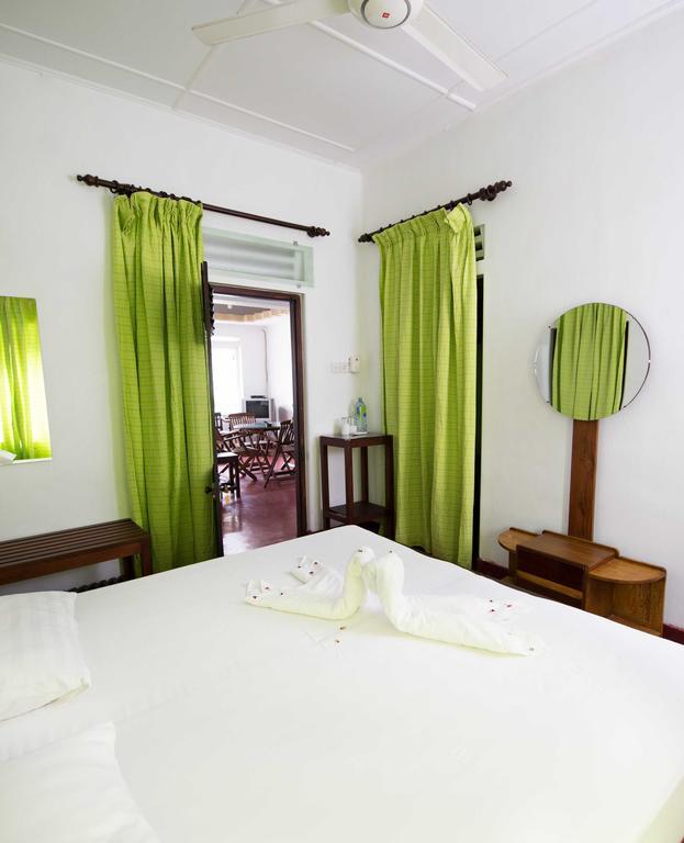 Hamilton House Hotel Negombo Bilik gambar
